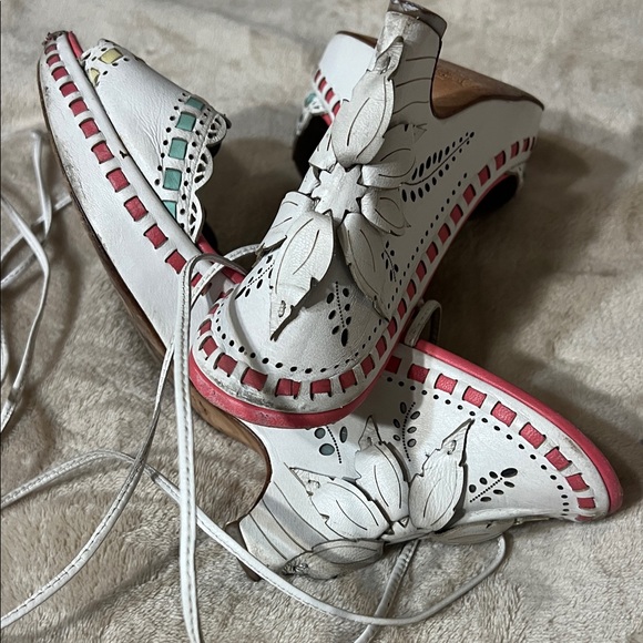 BCBG White and Pink Heels - Picture 3 of 3